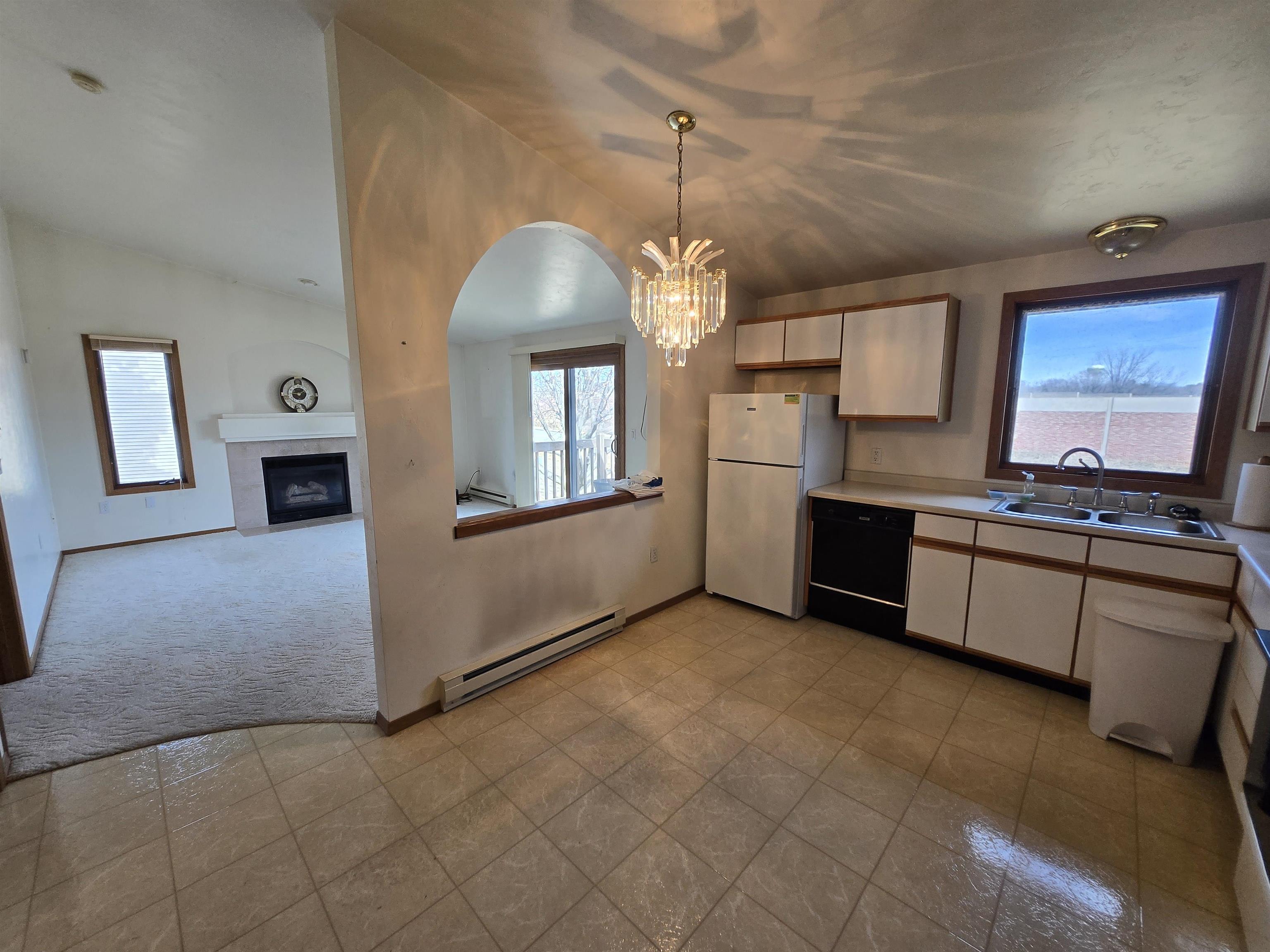 2381 Cedar Ridge, Unit D Green Bay, WI 54313 - Photo 7 of 15