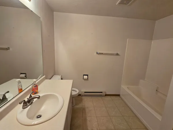 $154,900 | 2381 Cedar Ridge, Unit D, Green Bay, WI 54313