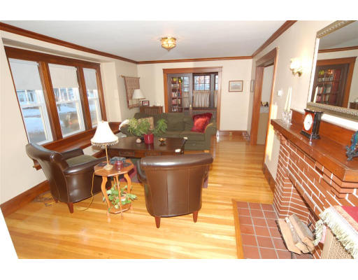 127 Playstead Road Medford, MA 02155 - Photo 3 of 20 Gallery Image 3
