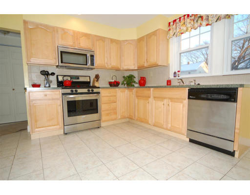 127 Playstead Road Medford, MA 02155 - Photo 7 of 20 Gallery Image 7