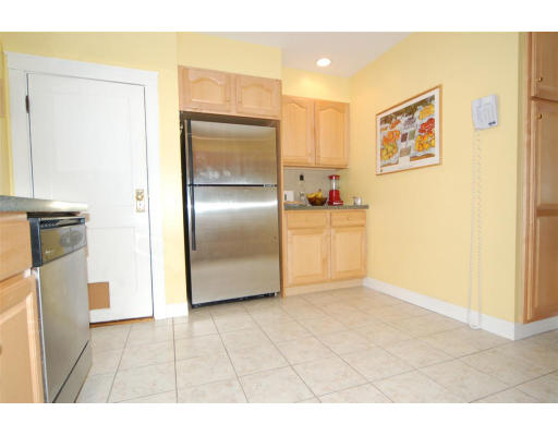 127 Playstead Road Medford, MA 02155 - Photo 9 of 20 Gallery Image 9