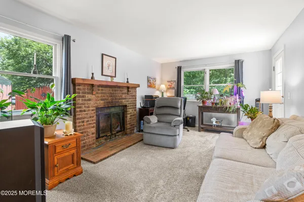 $599,900 | 7 Lamp Post Court, Howell, NJ 07731