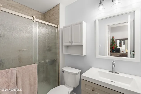 $599,900 | 7 Lamp Post Court, Howell, NJ 07731
