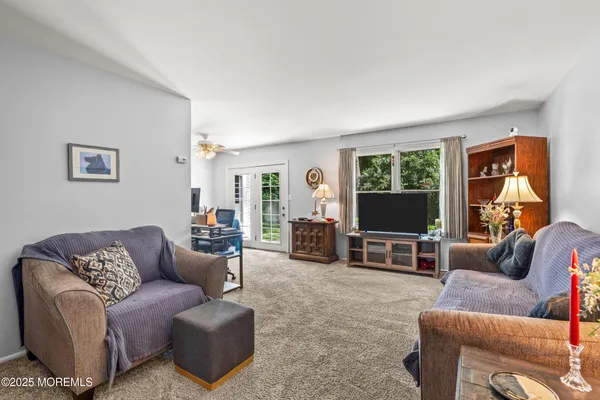 $599,900 | 7 Lamp Post Court, Howell, NJ 07731