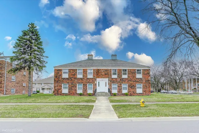 $1,795 | 4032 216th Street, Unit 1E, Matteson, IL 60443