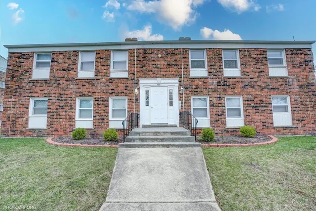 $1,795 | 4032 216th Street, Unit 1E, Matteson, IL 60443