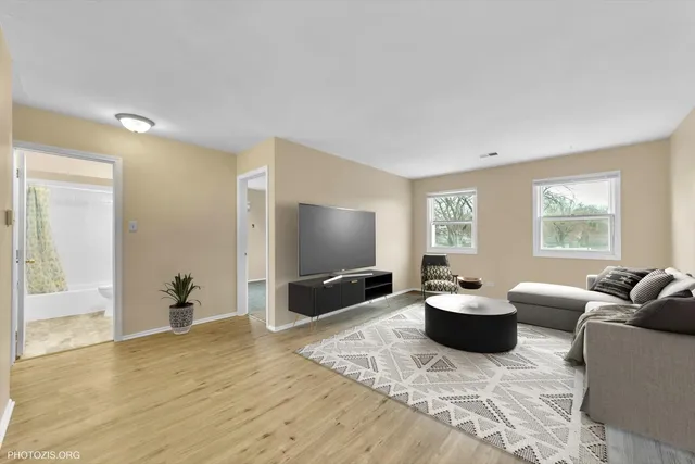 $1,795 | 4032 216th Street, Unit 1E, Matteson, IL 60443