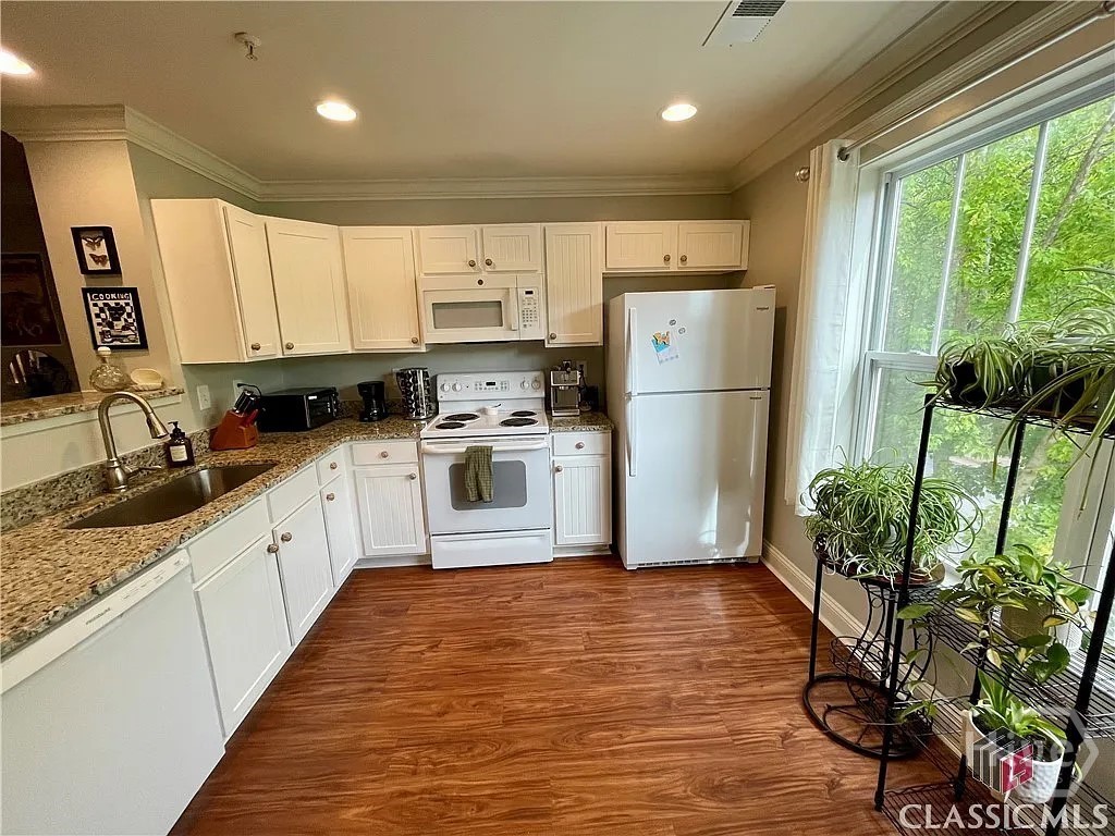 1035 South Barnett Shoals Road, Unit 528 Athens, GA 30605 - Photo 6 of 9