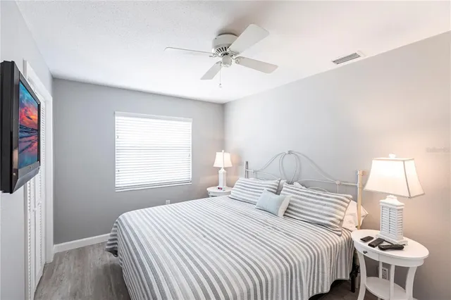 $7,470 | 6020 Midnight Pass Road, Unit 11, Sarasota, FL 34242