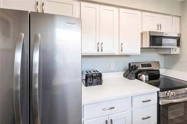 $7,470 | 6020 Midnight Pass Road, Unit 11, Sarasota, FL 34242