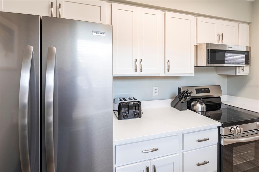 6020 Midnight Pass Road, Unit 11 Sarasota, FL 34242 - Photo 25 of 29