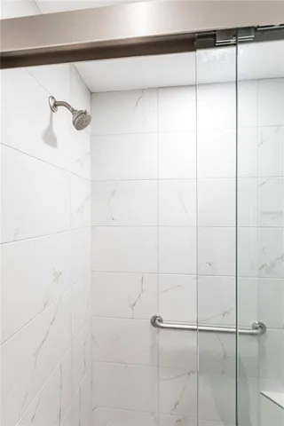 $7,470 | 6020 Midnight Pass Road, Unit 11, Sarasota, FL 34242