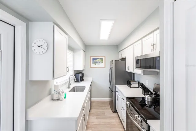 $7,470 | 6020 Midnight Pass Road, Unit 11, Sarasota, FL 34242