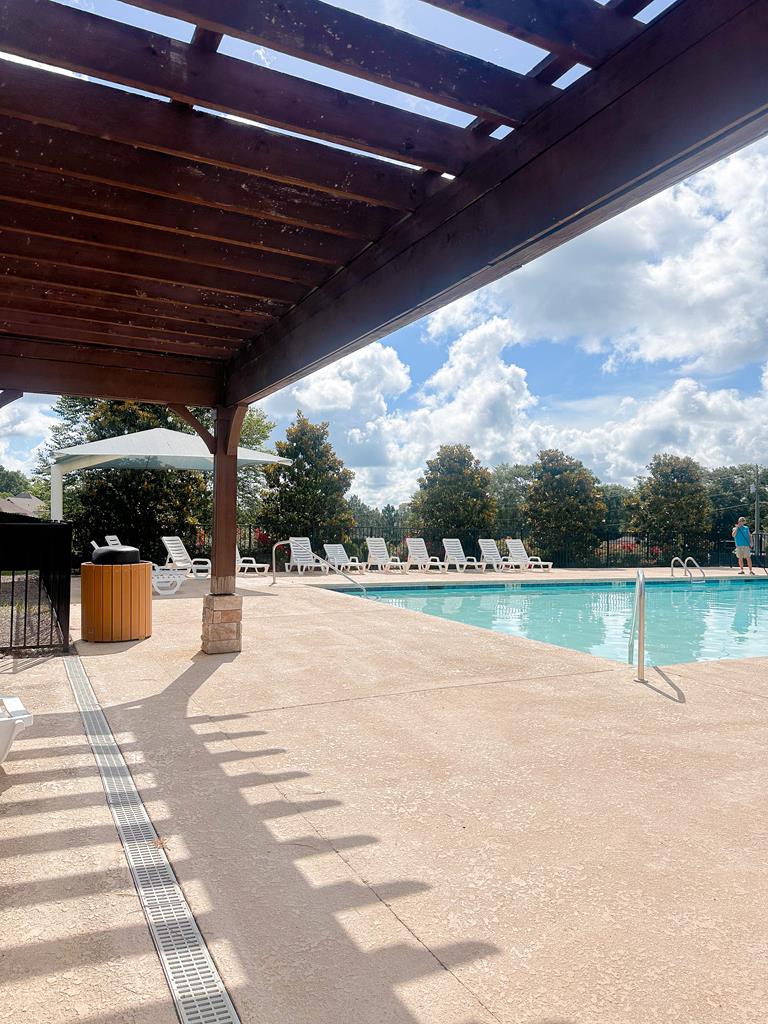 170 Ridgecrest Loop Dothan, AL 36301 - Photo 34 of 34 Community Pool