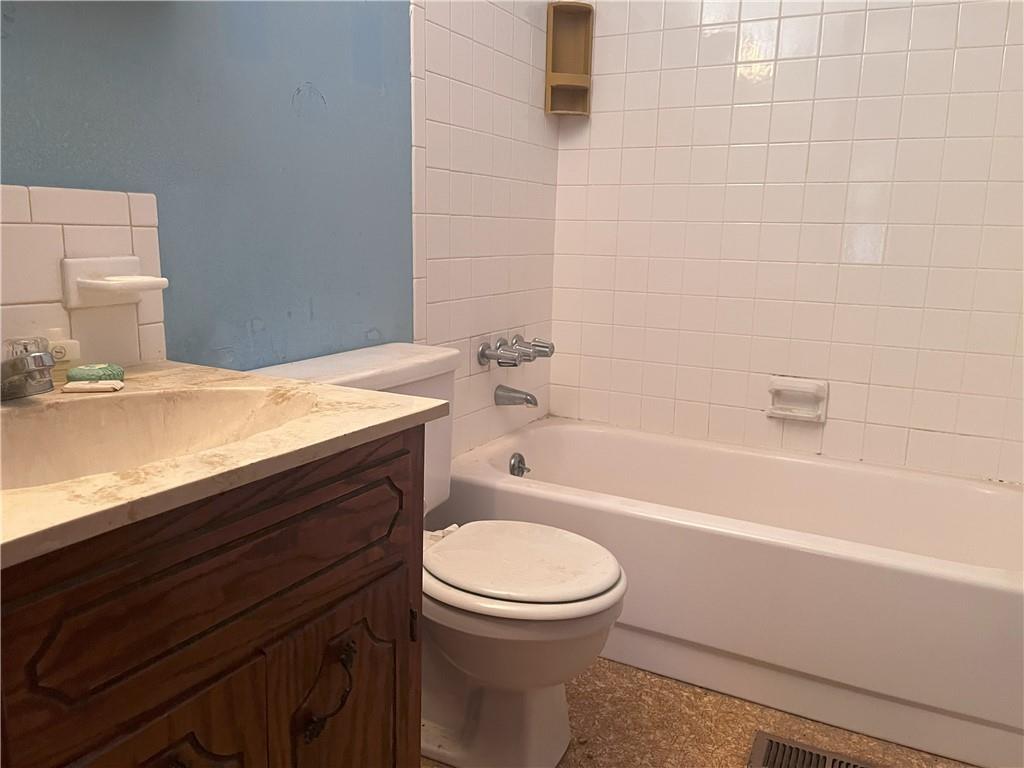 434 Southeast 190th Road Warrensburg, MO 64093 - Photo 18 of 34