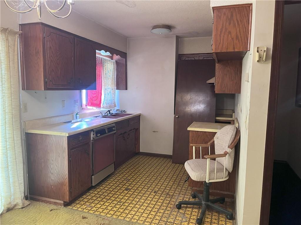 434 Southeast 190th Road Warrensburg, MO 64093 - Photo 8 of 34