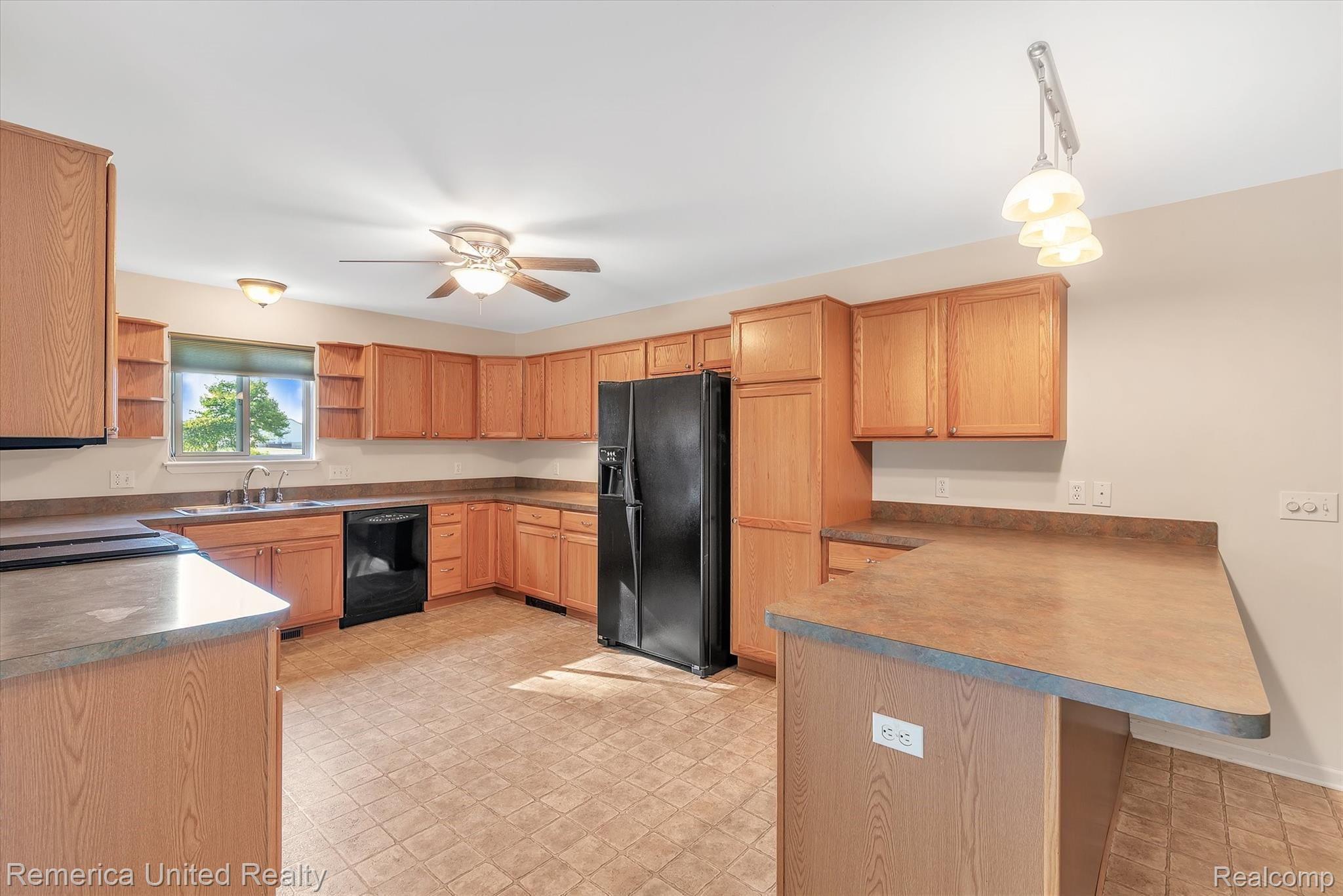 391 Rabbit Run Road Carleton, MI 48117 - Photo 12 of 49 12-391 Rabbit Run Rd-windowstill-realestate-photography-12.jpg