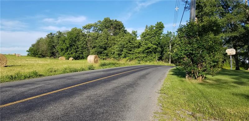 531 Samuels Road Somerset, PA 15501 - Photo 3 of 8 Gallery Image 3