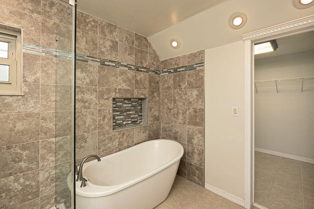 6856 Southwest Chase Court Stuart, FL 34997 - Photo 32 of 45 Interior