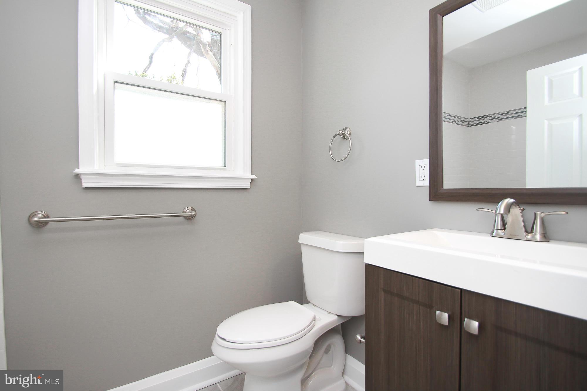 4227 Harcourt Road Baltimore, MD 21214 - Photo 19 of 30 Bath