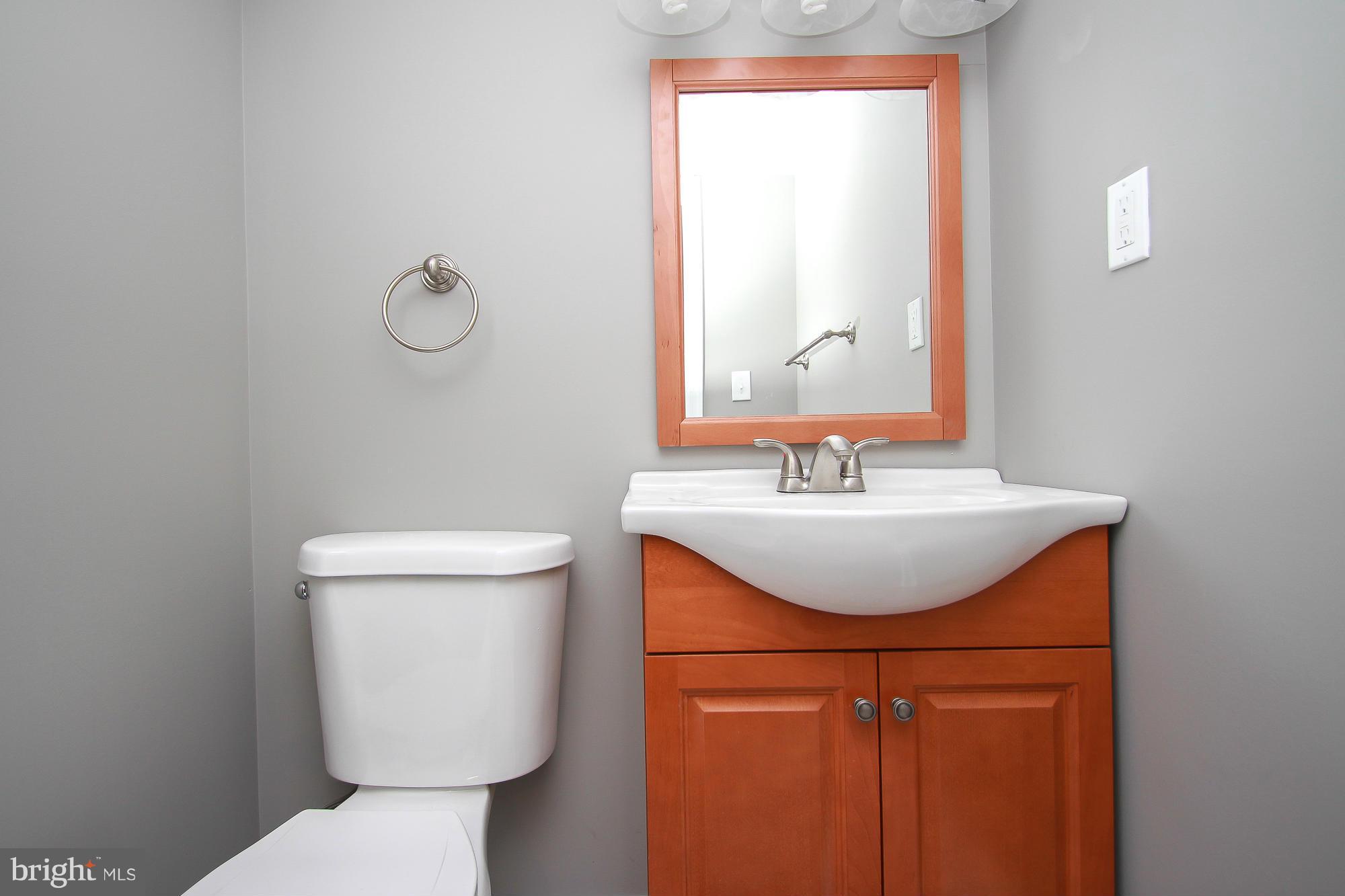 4227 Harcourt Road Baltimore, MD 21214 - Photo 24 of 30 Bath