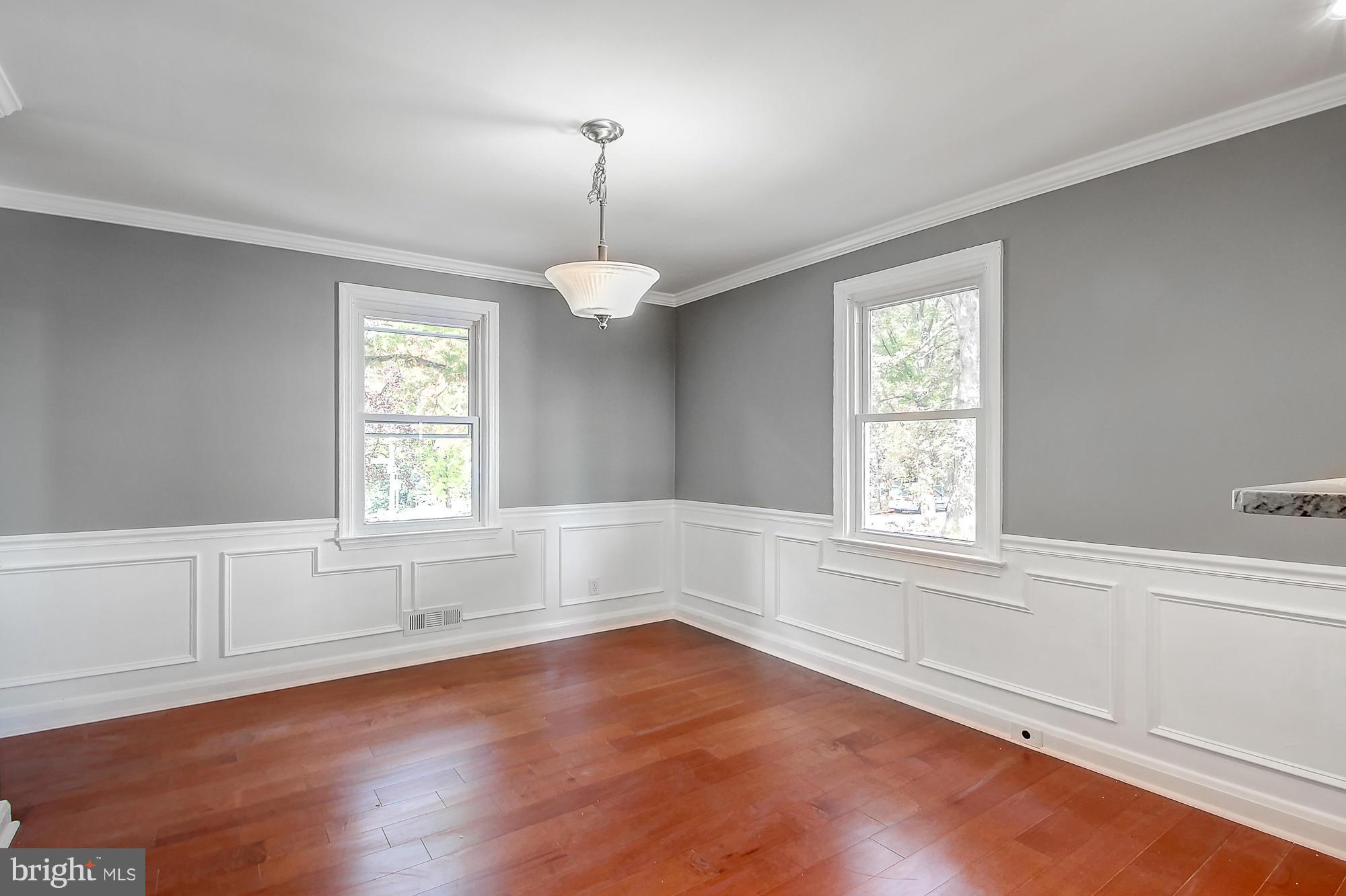 4227 Harcourt Road Baltimore, MD 21214 - Photo 6 of 30 Dining Room
