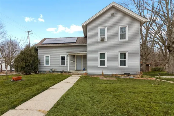 $117,000 | 1404 Benton Street, Rockford, IL 61107