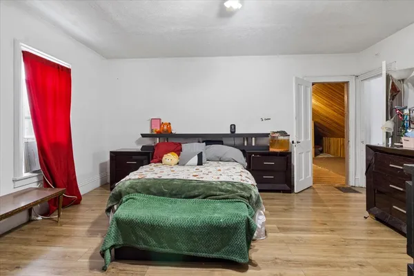 $117,000 | 1404 Benton Street, Rockford, IL 61107