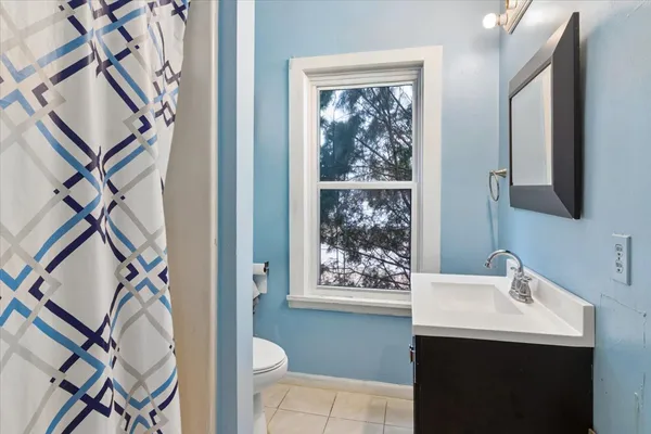 $117,000 | 1404 Benton Street, Rockford, IL 61107