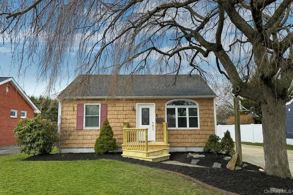 $439,000 | 296 Bay Avenue, Patchogue, NY 11772