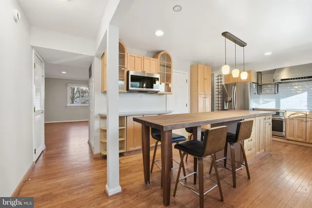 $3,600 | 1528 Goldenrain Court, Reston, VA 20190