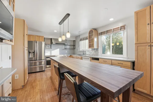 $3,600 | 1528 Goldenrain Court, Reston, VA 20190