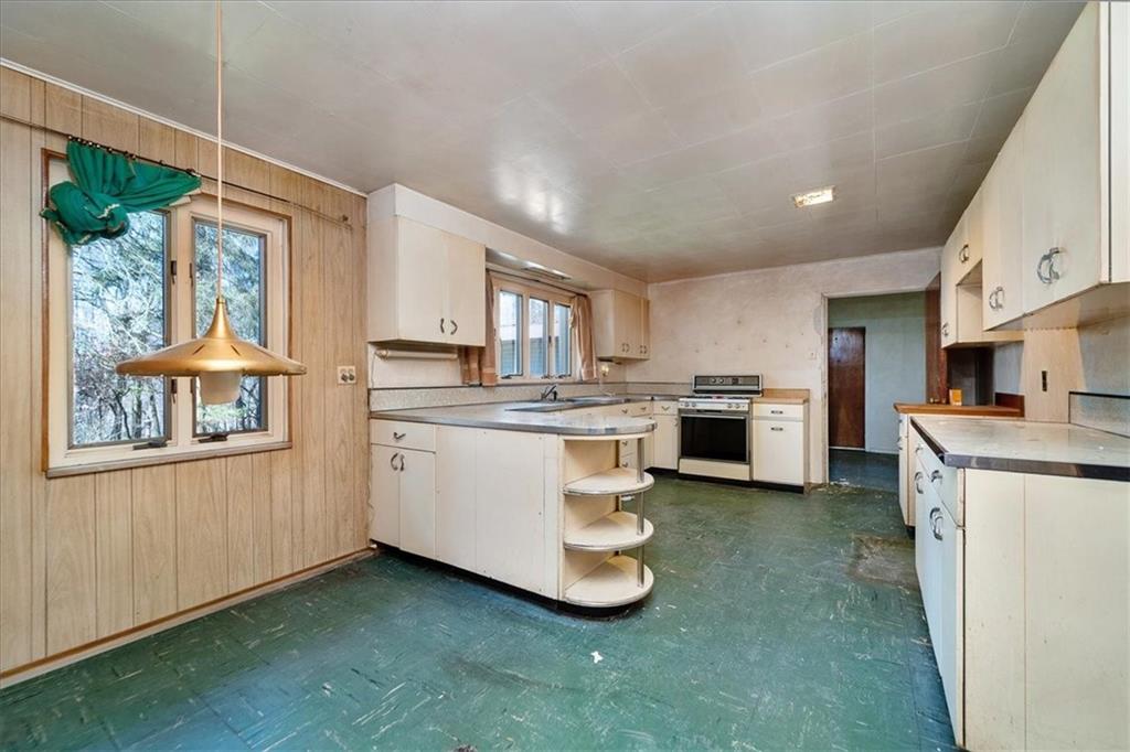 5255 Richland Road Gibsonia, PA 15044 - Photo 8 of 22 Gallery Image 8