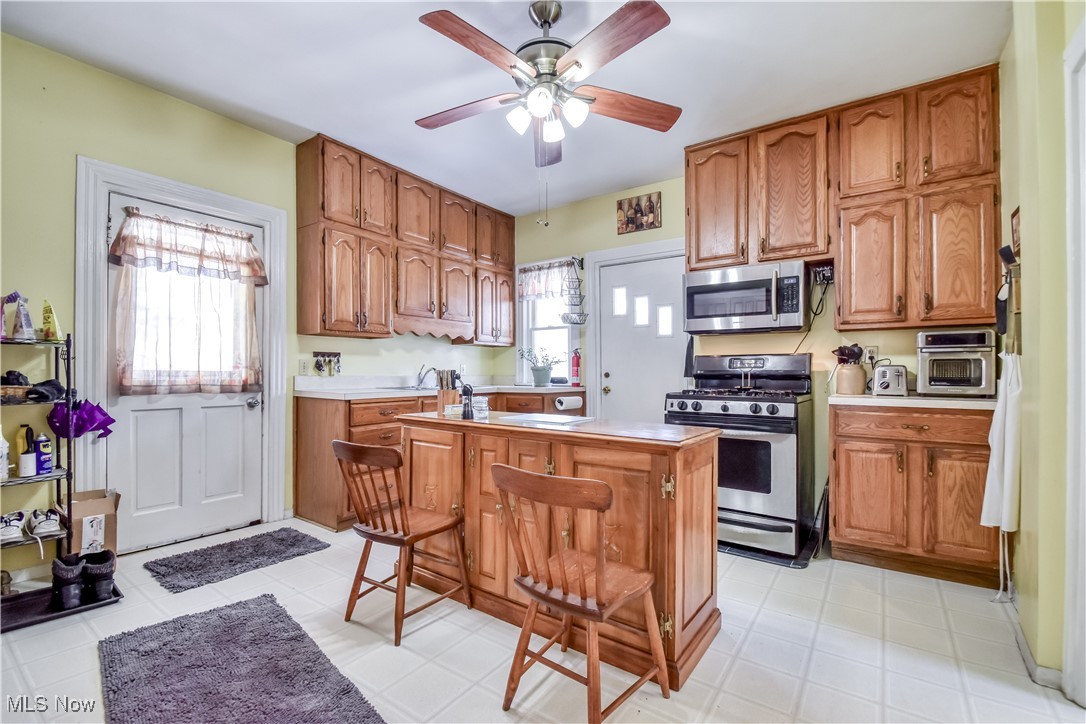 4267 Bluestone Road South Euclid, OH 44121 - Photo 7 of 33