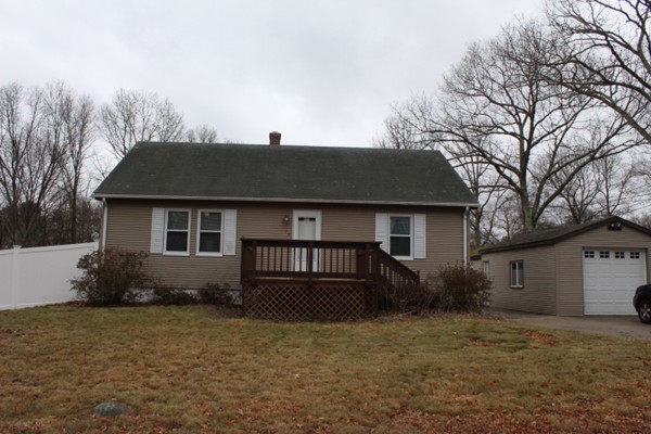 18 Chestnut Street Bellingham, MA 02019 - Photo 1 of 17 Gallery Image 1