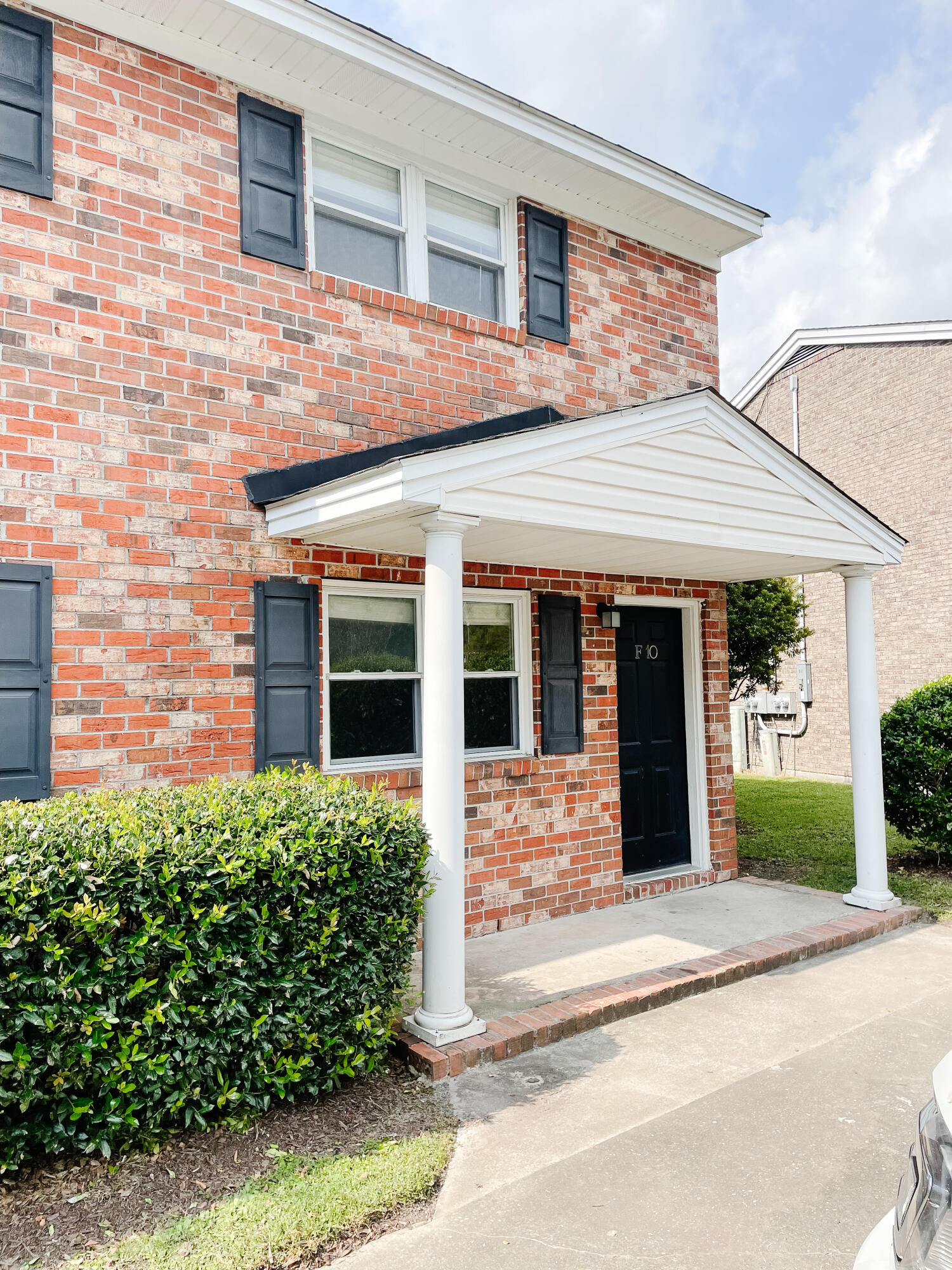 1852 Mepkin Road, Unit F10 Charleston, SC 29407 - Photo 2 of 19 Photo Oct 01, 11 30 17 AM