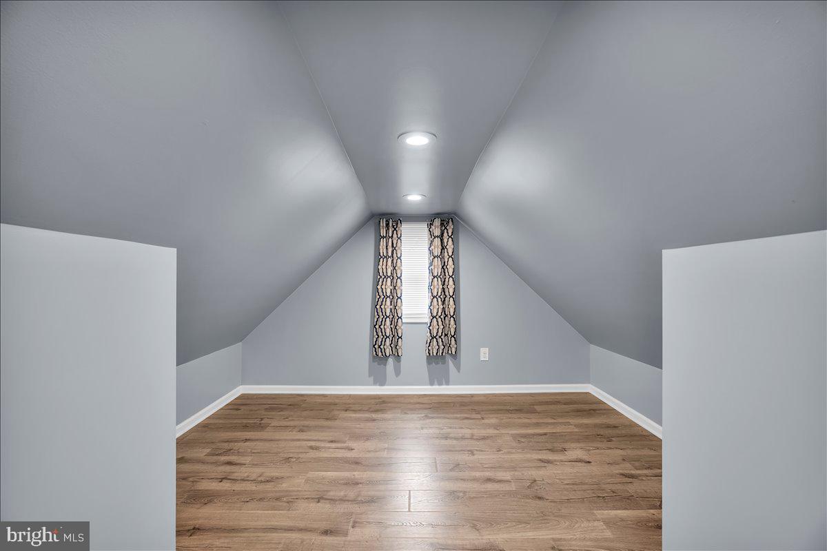 20 West Laurel Road Stratford, NJ 08084 - Photo 18 of 24 a view of entryway