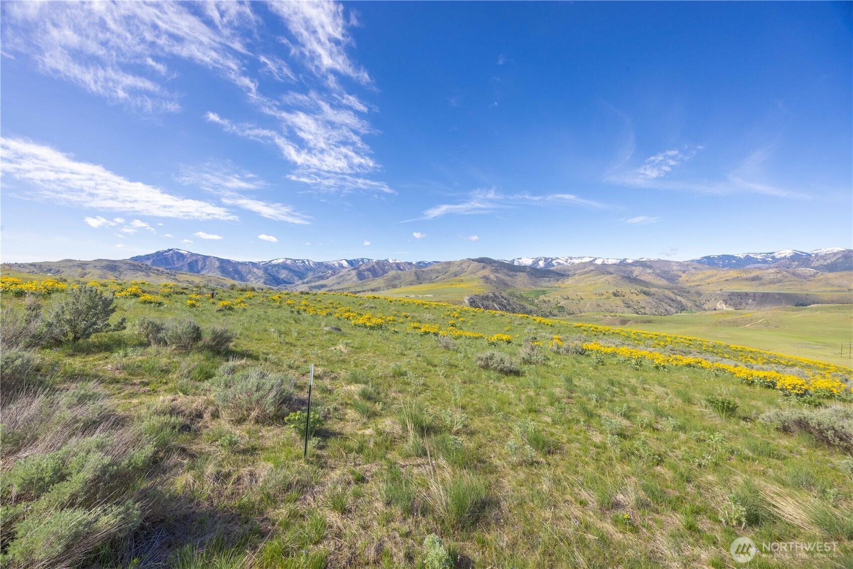 1 Terrace View Methow, WA 98834 - Photo 10 of 29 a view of an ocean and a mountain