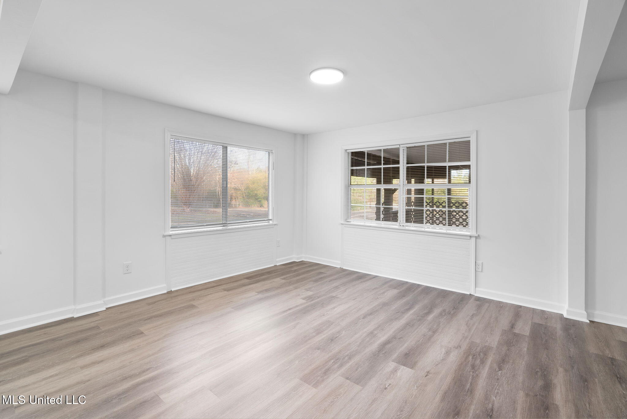 390 Victoria Road Byhalia, MS 38611 - Photo 13 of 41 12-web-or-mls-390 Victoria Rd-11