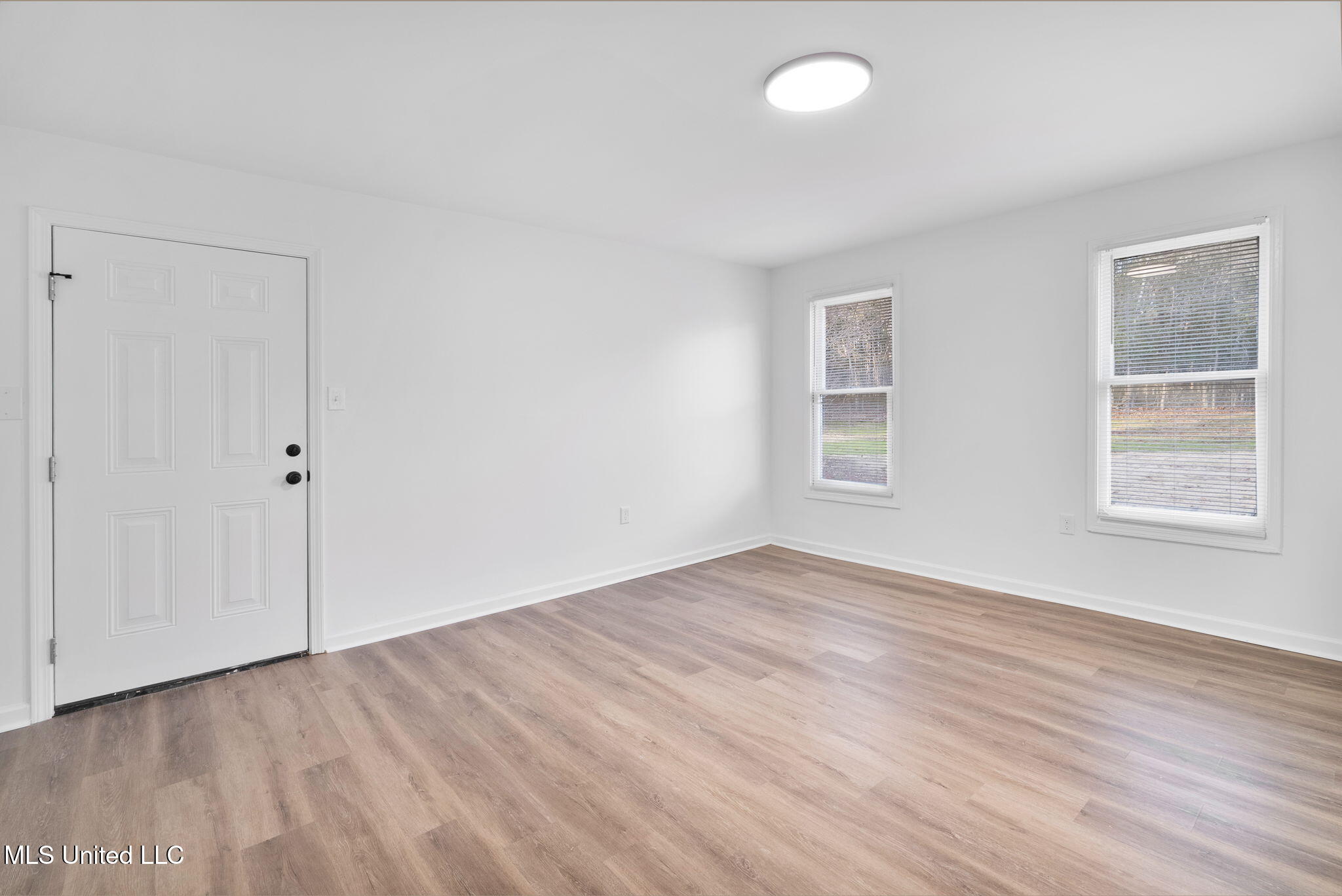 390 Victoria Road Byhalia, MS 38611 - Photo 19 of 41 16-web-or-mls-390 Victoria Rd-15