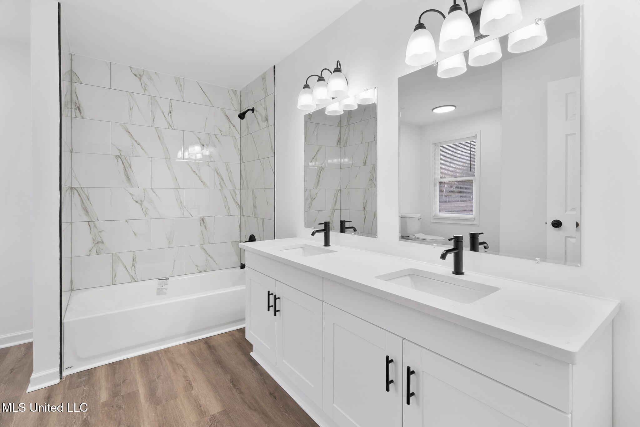 390 Victoria Road Byhalia, MS 38611 - Photo 21 of 41 18-web-or-mls-390 Victoria Rd-17