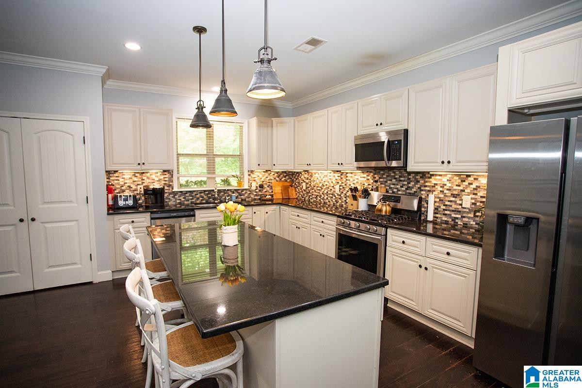101 Lucas Lane Alabaster, AL 35114 - Photo 7 of 83