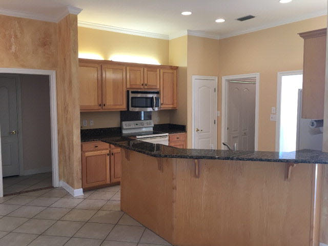 11067 Lake Circle Daphne, AL 36526 - Photo 7 of 27