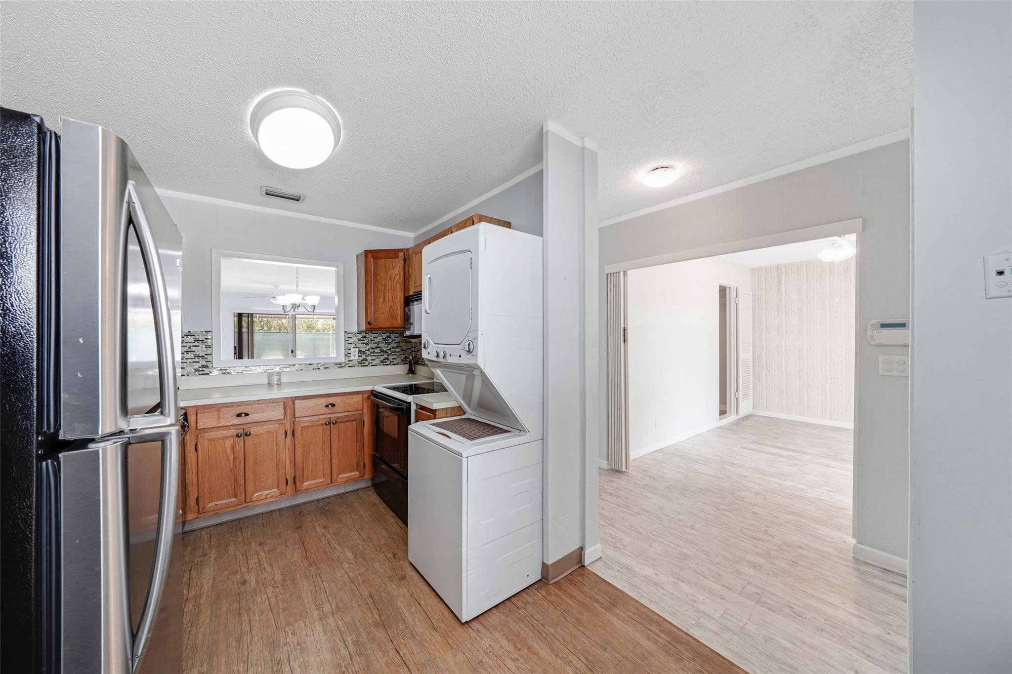 20962 Sedgewick Drive Boca Raton, FL 33433 - Photo 8 of 32 Kitchen & Laundry