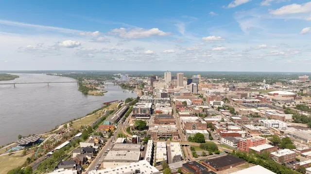 $275,000 | 621 Denmark Drive, Unit 201, Memphis, TN 38103