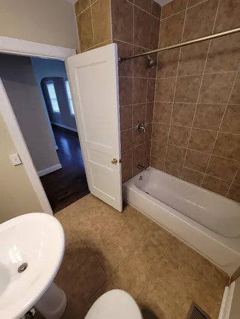 $1,595 | 412 East Trinity Lane, Nashville, TN 37207