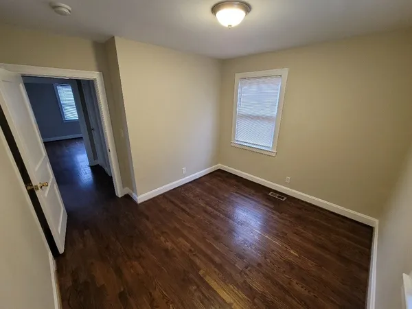 $1,595 | 412 East Trinity Lane, Nashville, TN 37207