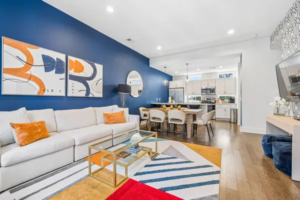 $3,995 | 2021 Beech Avenue, Unit 7, Nashville, TN 37204