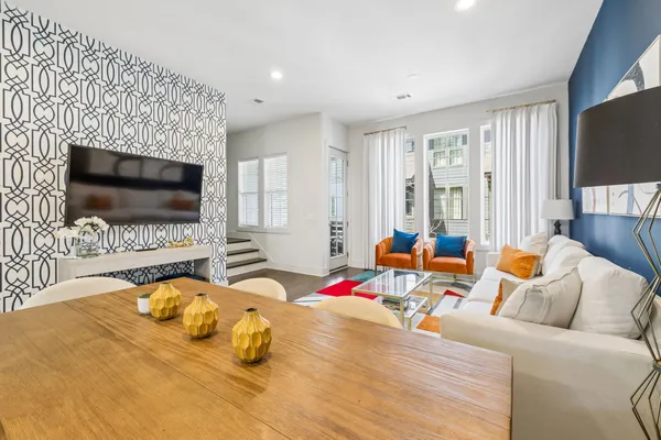 $3,995 | 2021 Beech Avenue, Unit 7, Nashville, TN 37204