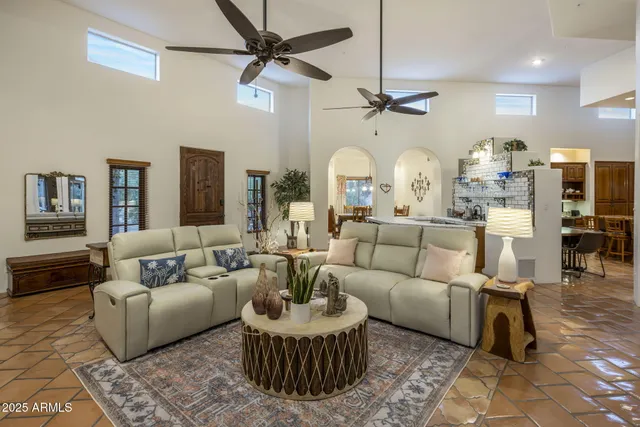 $2,495,000 | 8400 East Dixileta Drive, Unit 147, Scottsdale, AZ 85266